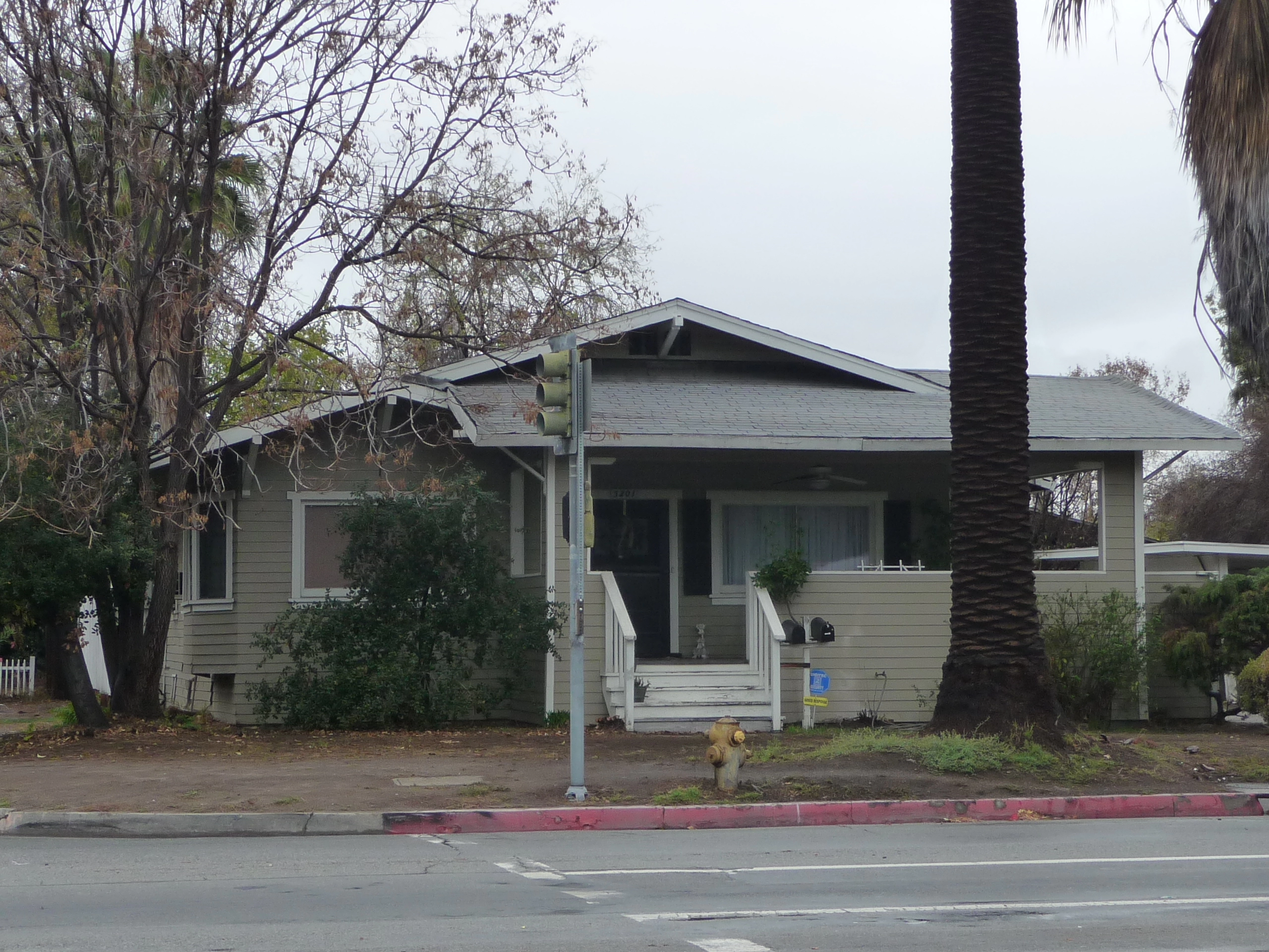 1912 Sherman Oaks home